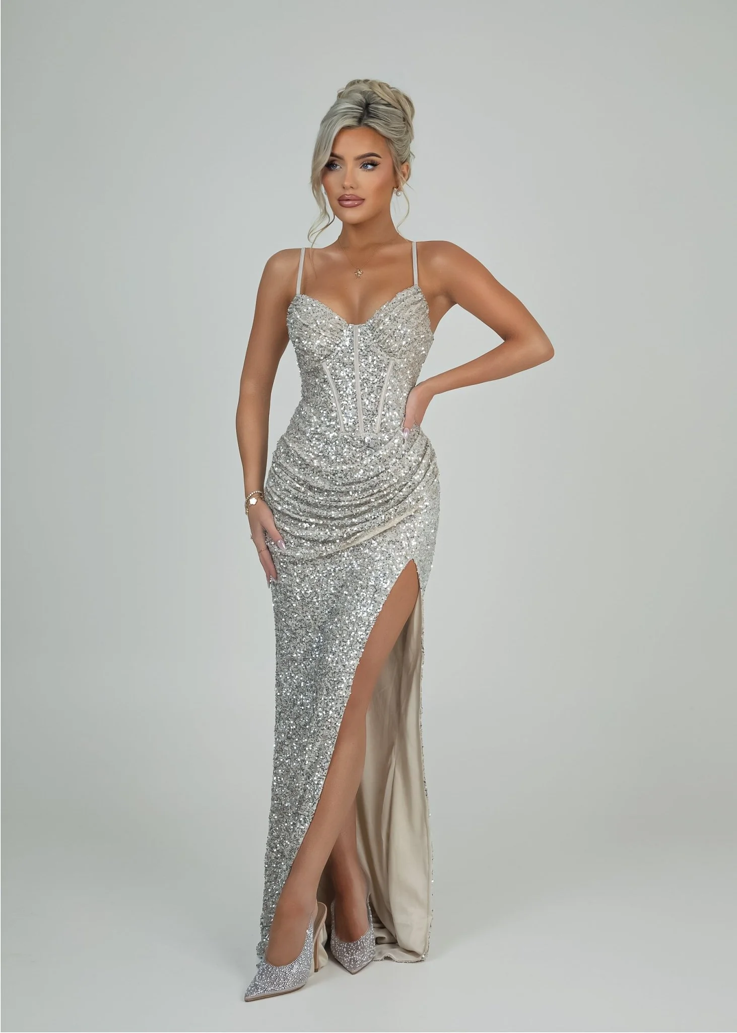 Deep Dreamer Sequin Gown - Champagne